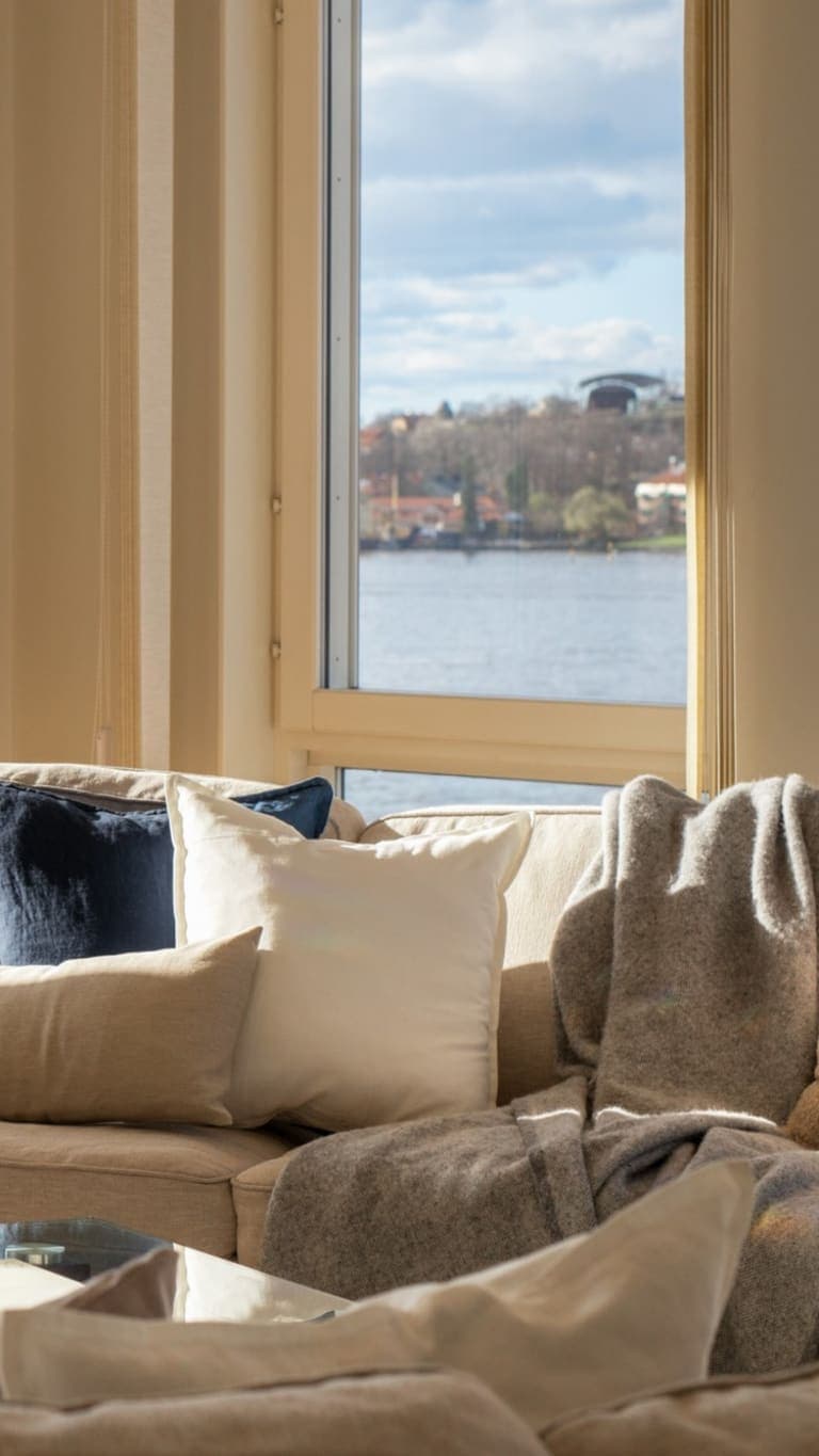 Image description goes here.