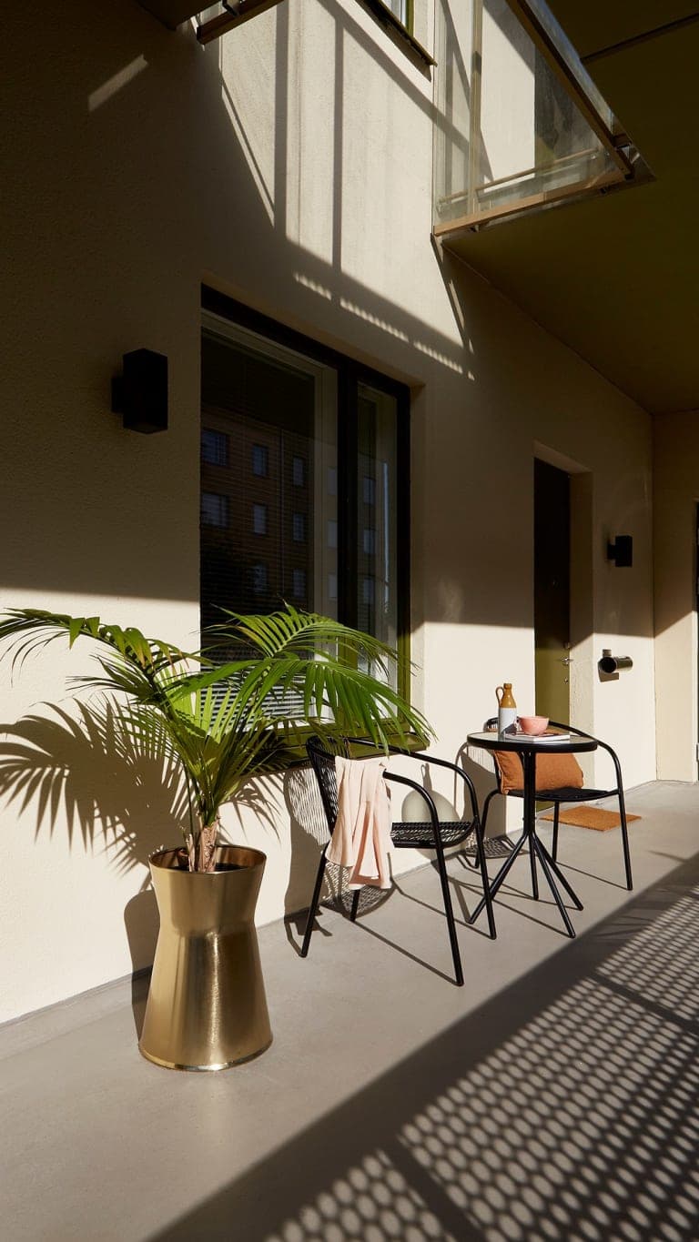 Image description goes here.