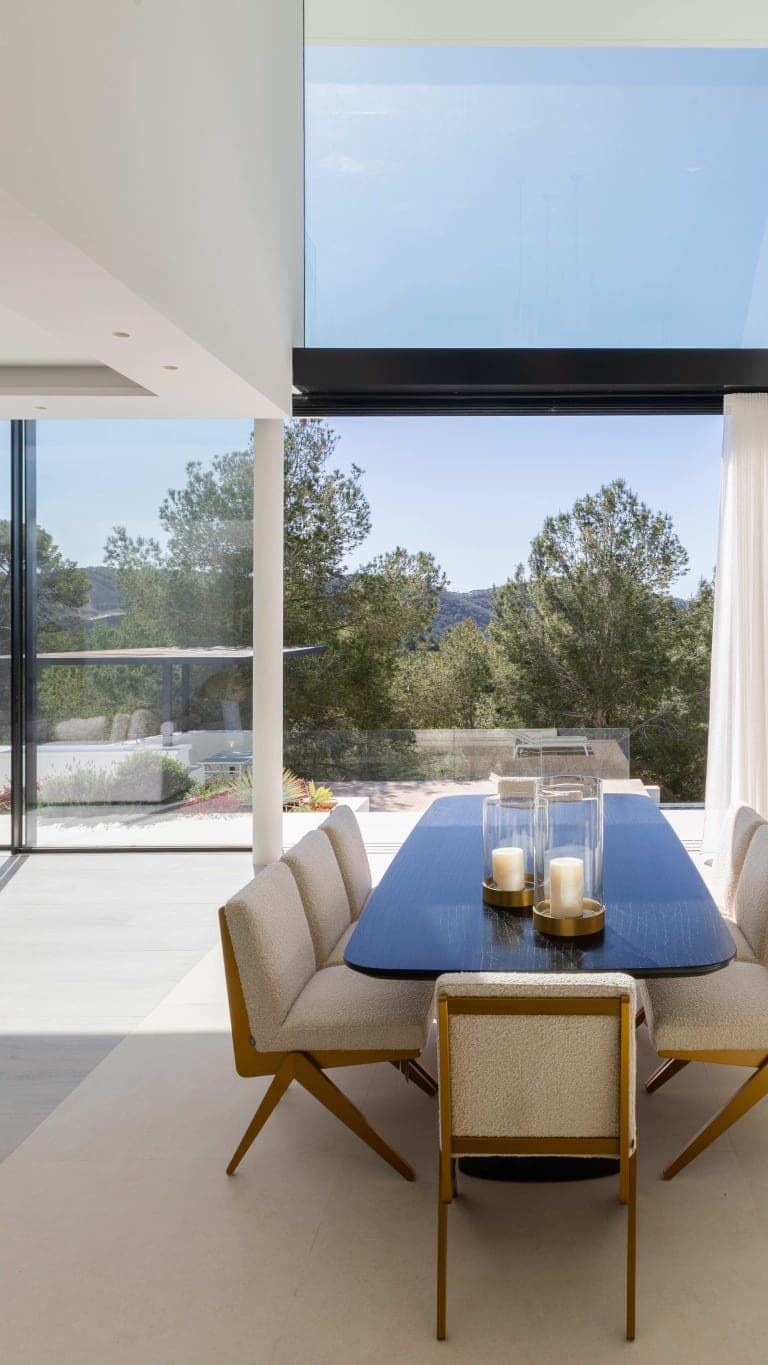 Image description goes here.